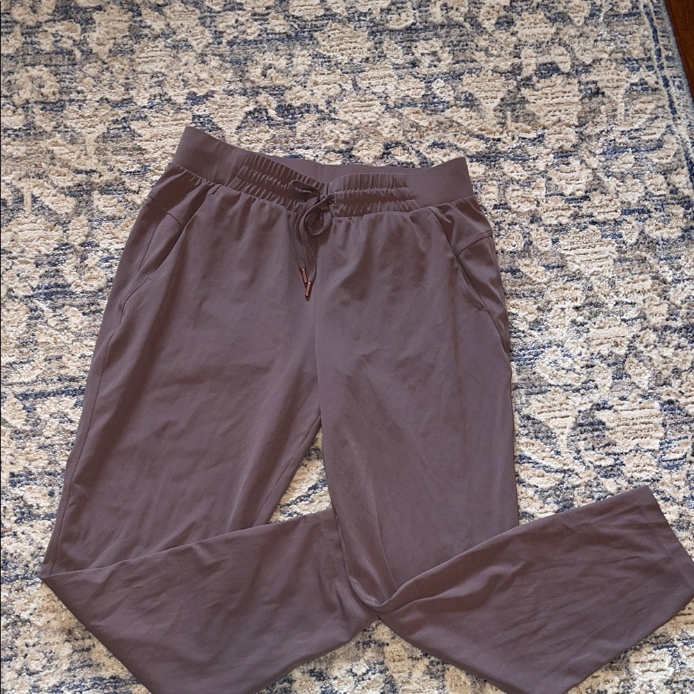CALIA BY CARRIE UNDERWOOD! Soft stretchy leggings!